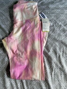 Old Navy Women’s Pink Tie-Dye Active Leggings